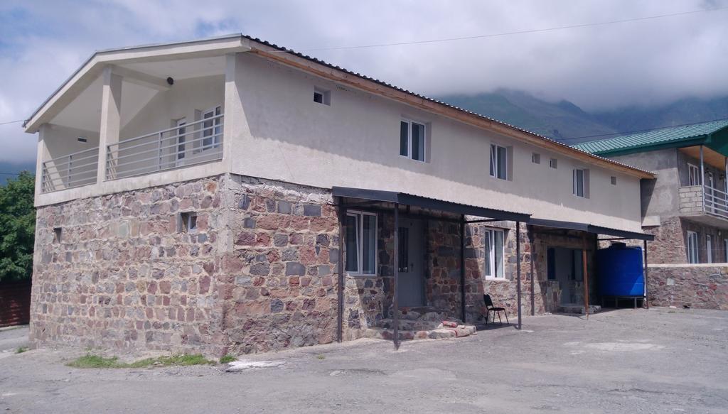 Guest House Qubi Kazbegi Dış mekan fotoğraf