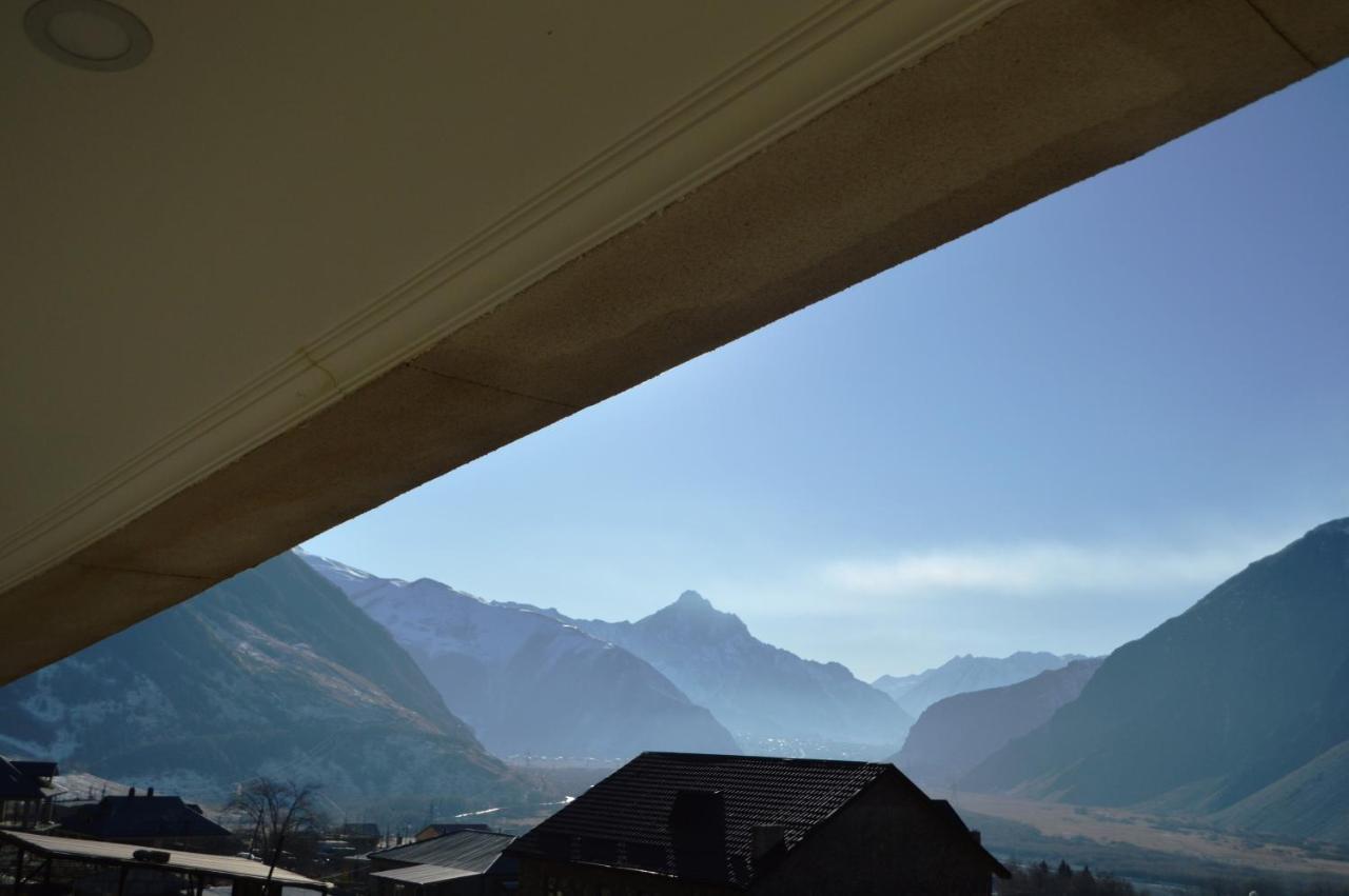 Guest House Qubi Kazbegi Dış mekan fotoğraf